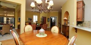 ** THE VINEYARDS SEASONAL ** 2 BED PLUS A DEN\2 BATH 2ND FLOOR COACH HOME READY FOR YOU ** VACATION READY HOME ** Gallery 43