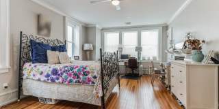 2126 LOCUST Street Gallery 13