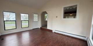 1037 Chipperfield Drive Gallery 11