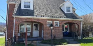 122 E Main Street Gallery 1