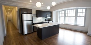 5100 S. Ellis Avenue Gallery 16