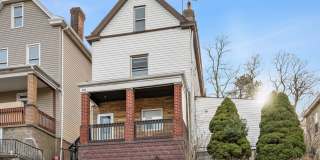 Updated 3 bedroom in Elliot Minutes from the West End Overlook! Gallery 4