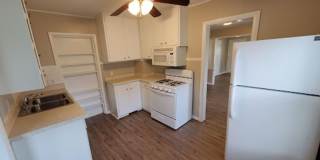 3 bedroom home with covered patio and garage! Gallery 1