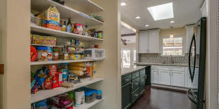 Waterfront Luxury Living – 4 Bed / 3 Bath – Over 2,600 Sq Ft Gallery 20