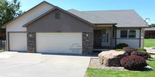 4 Bedroom, 3 Bath Home in South Kennewick Gallery 1