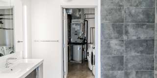 The Drakestone Gallery 73