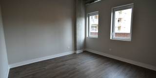 3833 N Broadway Gallery 216