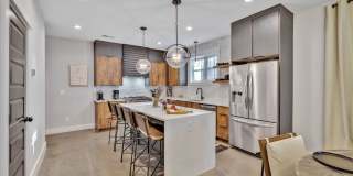 Gorgeous FULLY FURNISHED Home Just Off Charlotte Ave. Gallery 16