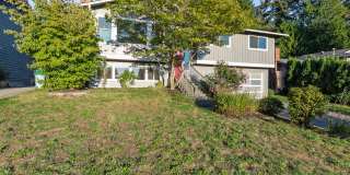 Cozy 4 bed house in Bothell Gallery 42