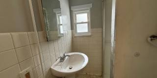 3119 North Western Avenue Gallery 7