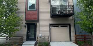 Lakewood Living Redefined: Stylish Three-Bedroom Townhome in West Line Village!!! Gallery 1