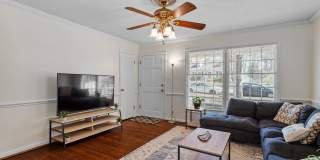 Charming 3 Bed, 2 Bath on Ward Street, Close to Universities Gallery 9