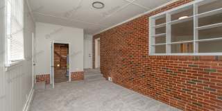 Newly Renovated & Spacious Home w/ Bonus Room Gallery 19