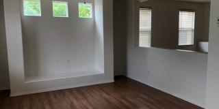 Charming 4 BED/3BATH, Home nestled in this beautiful guard-gated Rhodes Ranch Community! Gallery 7