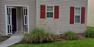 2 Bed 1.5 Townhome for Rent Gallery 1