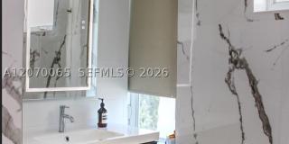 4710 Pine Tree Dr Gallery 16