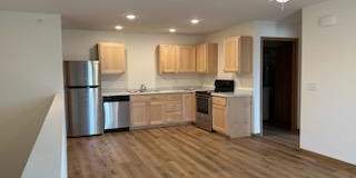 613 S. Fond du Lac Ave - 613A Gallery 1