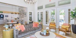 Woodland Point Gallery 22