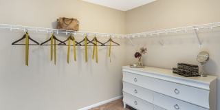 Randall Highlands Apartment Homes Gallery 17