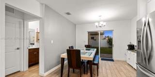 525 NE 6th Pl Gallery 12