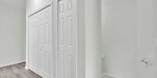 Bright and Spacious Townhome in Gate Community Gallery 14