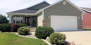 Fully Furnished Exquisite West-End Home! 650 Minimum Credit Score Required Gallery 1
