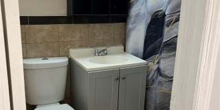 1650 E 48th Street Gallery 5