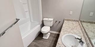 Charming 3-bedroom, 2-bath townhouse Gallery 13