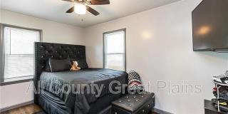 8707 E 74th Terrace Gallery 10