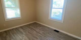 2 Bedroom House! Gallery 9