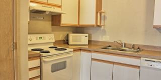 Two Bedroom Two Bath Ground Floor Condo for Rent! Gallery 8