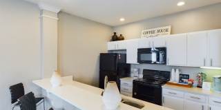 Linden Square Gallery 58