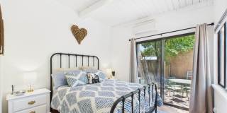 Fully Furnished 1 Bedroom Condo Gallery 11