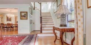 102 Lake Drive Gallery 4