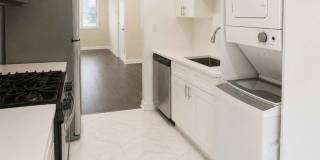 228 East Rimini Court Gallery 7