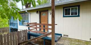 Cottage Style Home Nestled in the Trees!!! Gallery 1