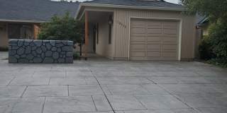 2 bdm 2 bath Ranch with Large fenced yard Gallery 20