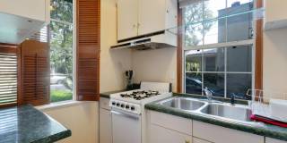 3914 HERSCHEL Street Gallery 9