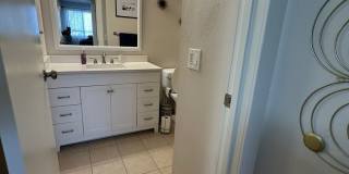 Bright & Updated 2Bd/1Ba Condo in Aurora Gallery 12
