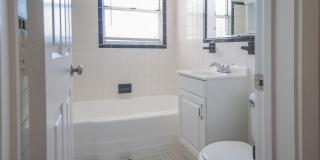 The Taylor Gallery 15