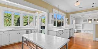 1020 15th Avenue East Gallery 34