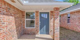 New Construction in Varenna Landing! Storm shelter and lawn care included! Gallery 4