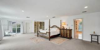 2889 NE 35th St Gallery 88