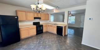 *MOVE IN SPECIAL* Move-In Ready | Washer & Dryer Included + Google Fiber Located Near UTSA! Gallery 12