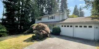 Spacious 5-Bedroom Home in Prime Location Gallery 1