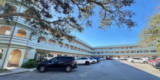 Wow! 2BR/2BA in On Top Of The World in Gated Community! 55+ Gallery 1