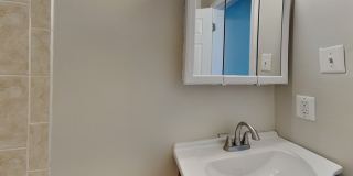 1917 Searles Road Gallery 16