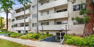 110 South Swall Apartments Gallery 11