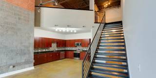 Cool and modern urban loft in Uptown Charlotte! Gallery 8