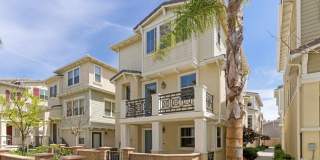 Modern Home in the Heart of Costa Mesa, 2 Bedroom, 2 Bath with all appliances and Garage Gallery 1